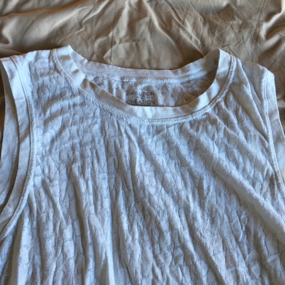 Women’s EVOLUTION AND CREATION White Textured Muscle Tank Top with Mild Crop - Picture 9 of 12